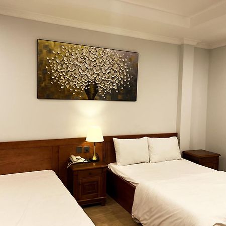 Ven Ho Hotel Hanoi Bagian luar foto