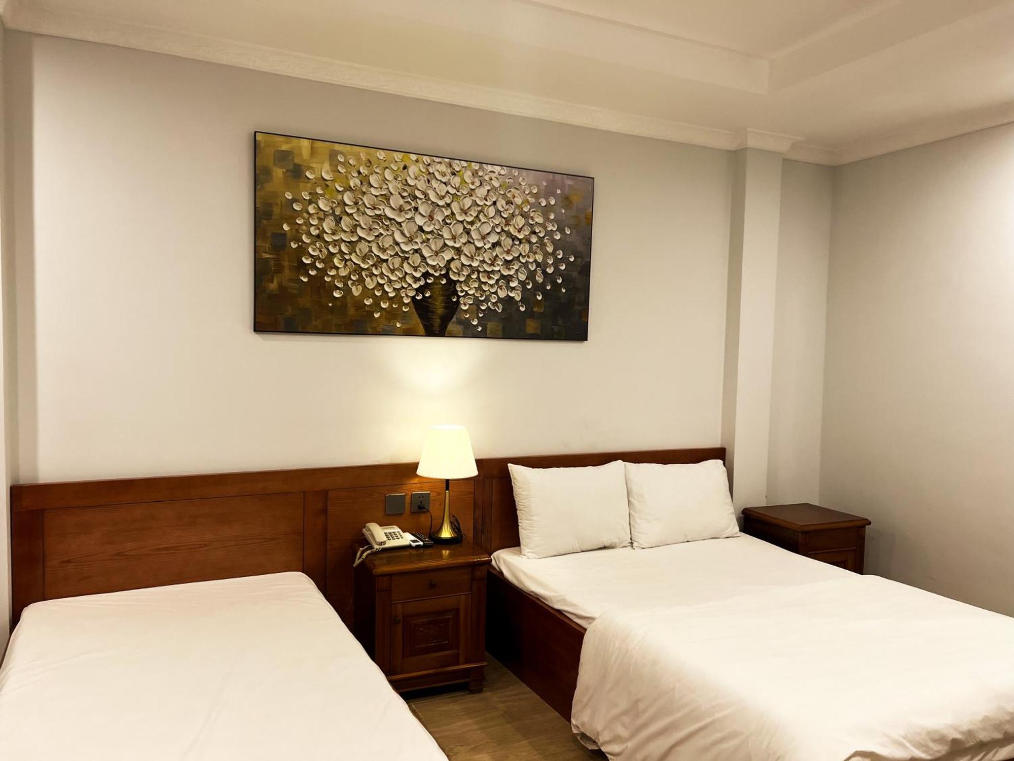 Ven Ho Hotel Hanoi Bagian luar foto