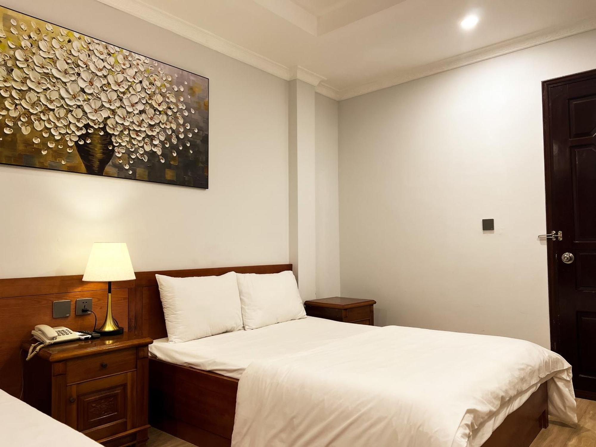 Ven Ho Hotel Hanoi Bagian luar foto