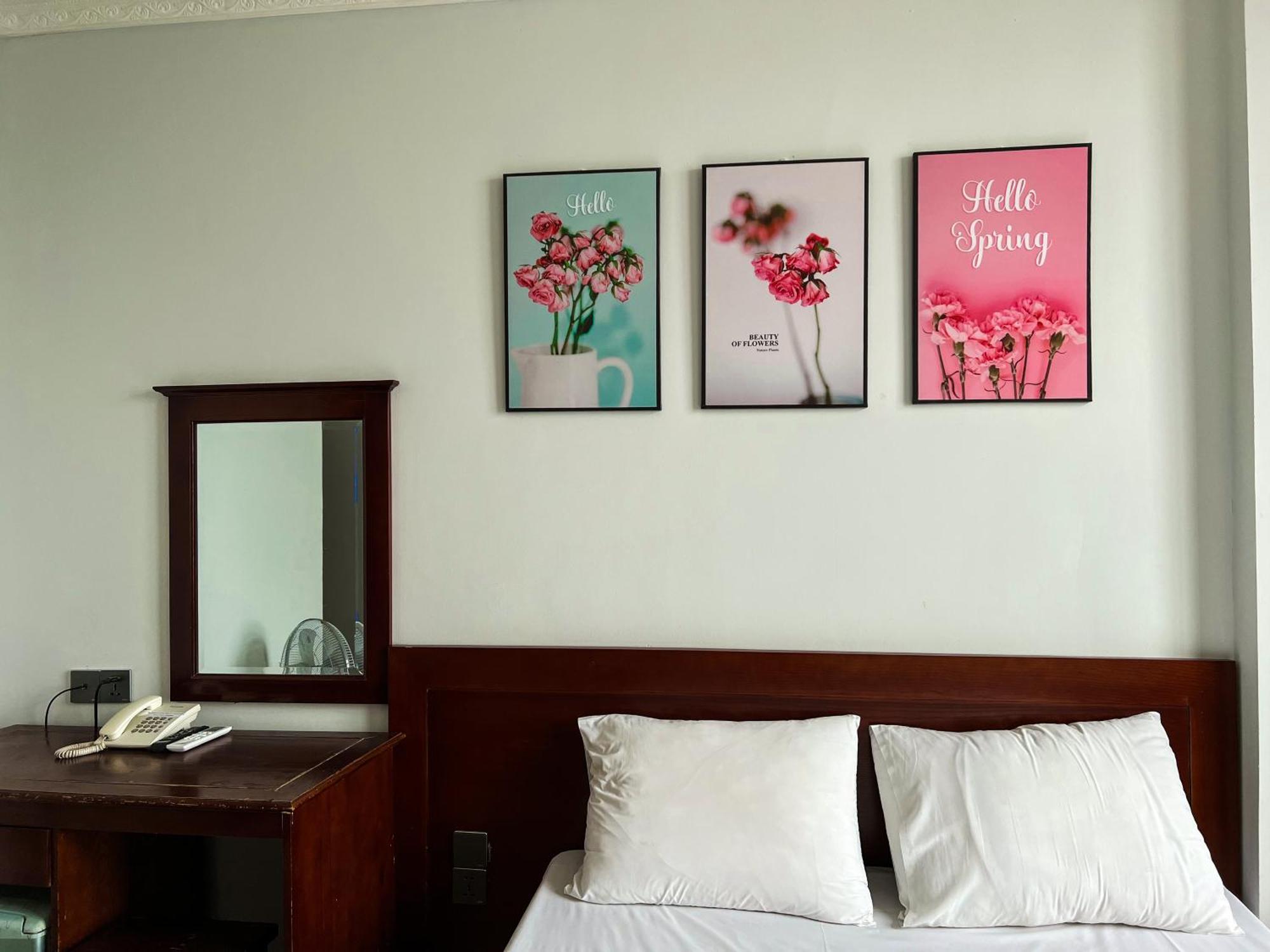 Ven Ho Hotel Hanoi Bagian luar foto