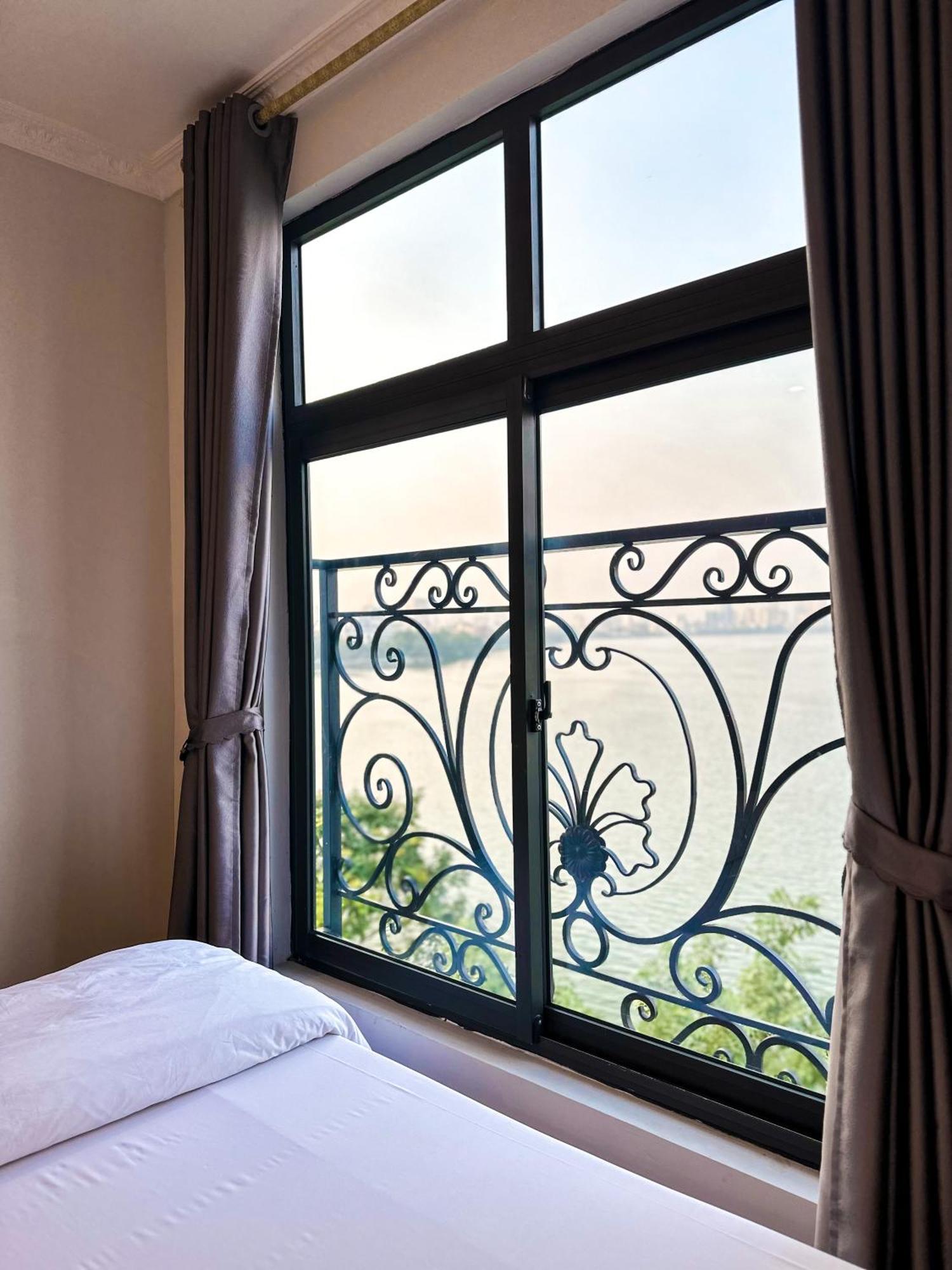 Ven Ho Hotel Hanoi Bagian luar foto